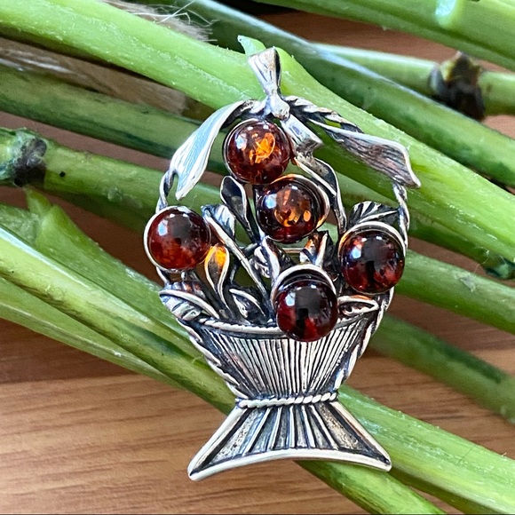 Vintage Sterling Silver Amber Miniature Fruit Basket Pin Brooch Pendant - Picture 9 of 12
